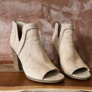 Fergalicious Size 6